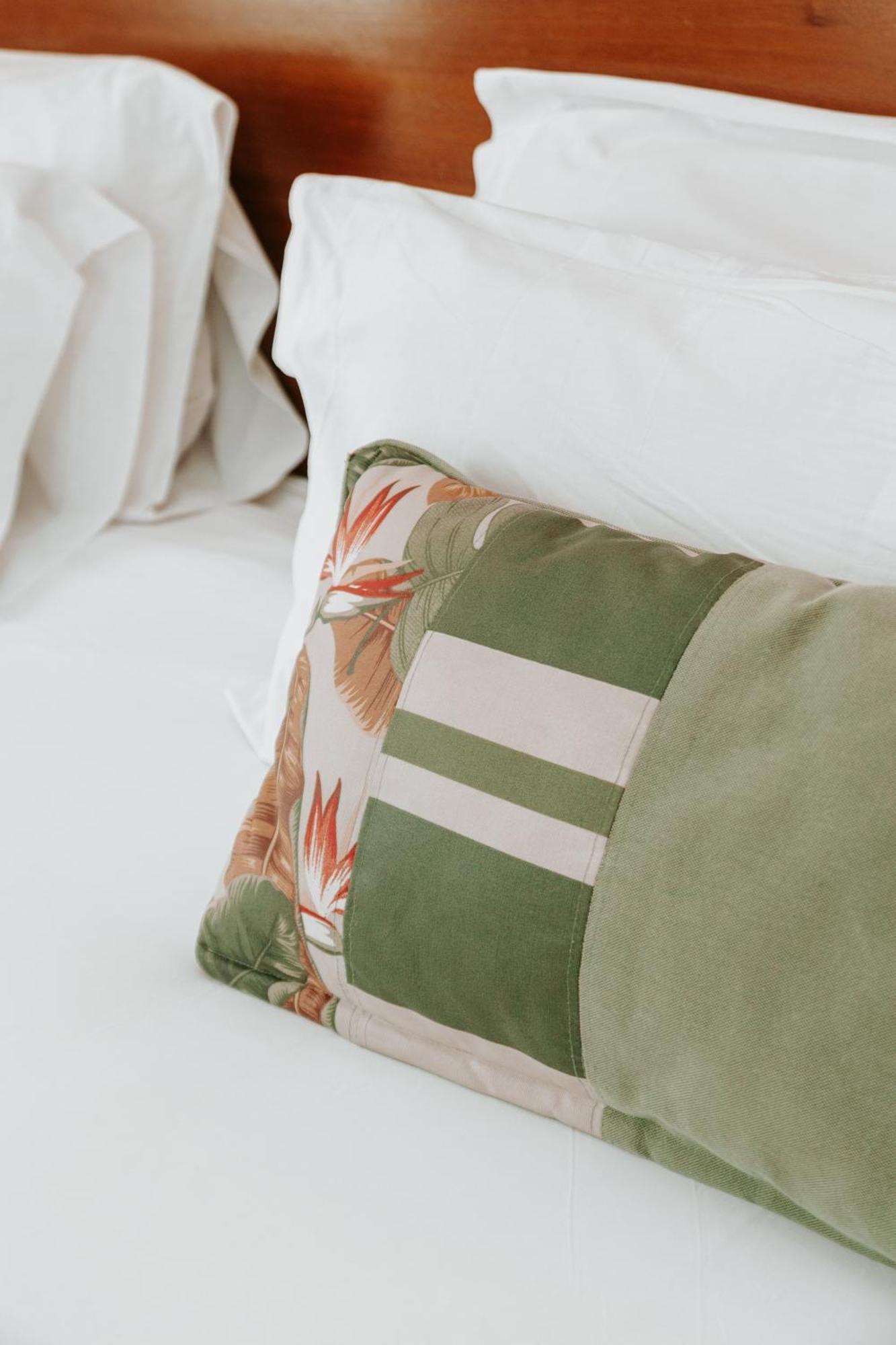 Howard Johnson Hotel Yerba Buena Zewnętrze zdjęcie